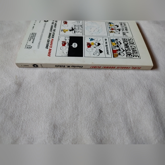 Vintage CHARLES M SCHULZ Slide Charlie Brown Slide 1977 70s Vintage Peanuts Book - Picture 8 of 15